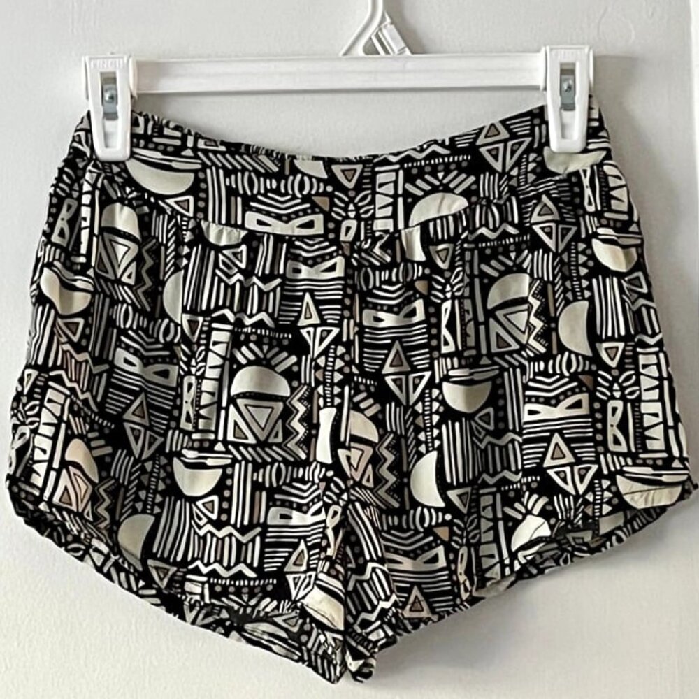 Geometric Print Casual Shorts